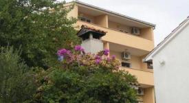 Apartmani Bartulić, Okrug Gornji