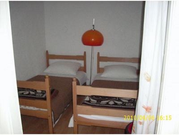 Apartmani Sandi, Mali Iž