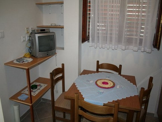 Apartman 3, Apartmani Petrić, Seget Vranjica