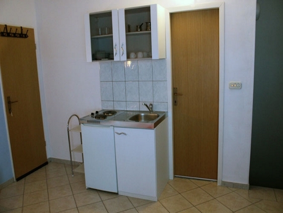 Apartman 3, Dario Apartmani, Pag